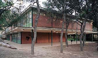 CESA. 4 pabelln  (1974). Foto actual / CESA. 4th pavilion (1974). Modern photograph