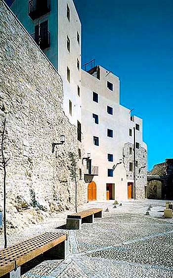 Plaza de les Caseres. Vistas comparativas de las viviendas