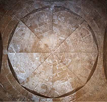 Bveda de la llamada crcel de comerciantes de la torre de la Lonja de Valencia (Foto P. Alcntara) / Vault of the so-called merchants prison in the tower of the Lonja of Valencia (Photograph: P. Alcntara)