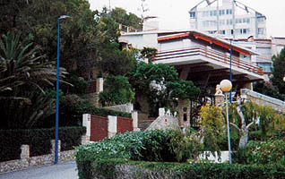 Chalet en Benidorm, playa de Poniente. 1975/House in Benidorm, playa de Poniente. 1975