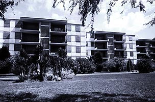 Edificio de apartamentos 'La panderola'. Benicassim/La Panderola apartment block. Benicassim