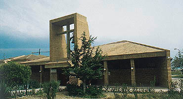 Iglesia de la Resurreccin (Babel). 1979. Exterior/Resurreccion church (Babel). 1979. Exterior