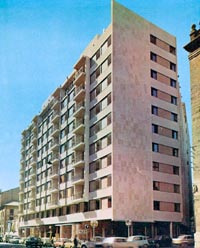 Edificio viviendas en Avda. del Puerto esquina a C/Antonio Suárez, Valencia/Block of flats, corner of Avda. del Puerto and C/Antonio Suárez, Valencia