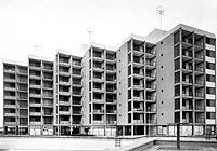 Grupo apartamentos Tres Carabelas en la playa de El Perell, Valencia. Vista parcial/Tres Carabelas apartment complex, El Perell beach, Valencia. Partial view