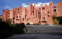 La Muralla Roja/The Red Wall