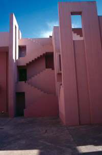 Detalle de La Muralla Roja/Detail of The Red Wall